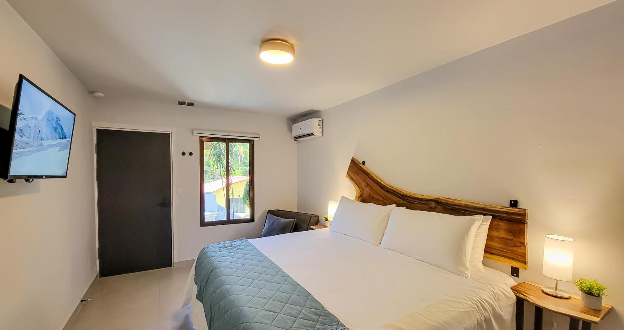 Anika Boutique Suites 科克 外观 照片