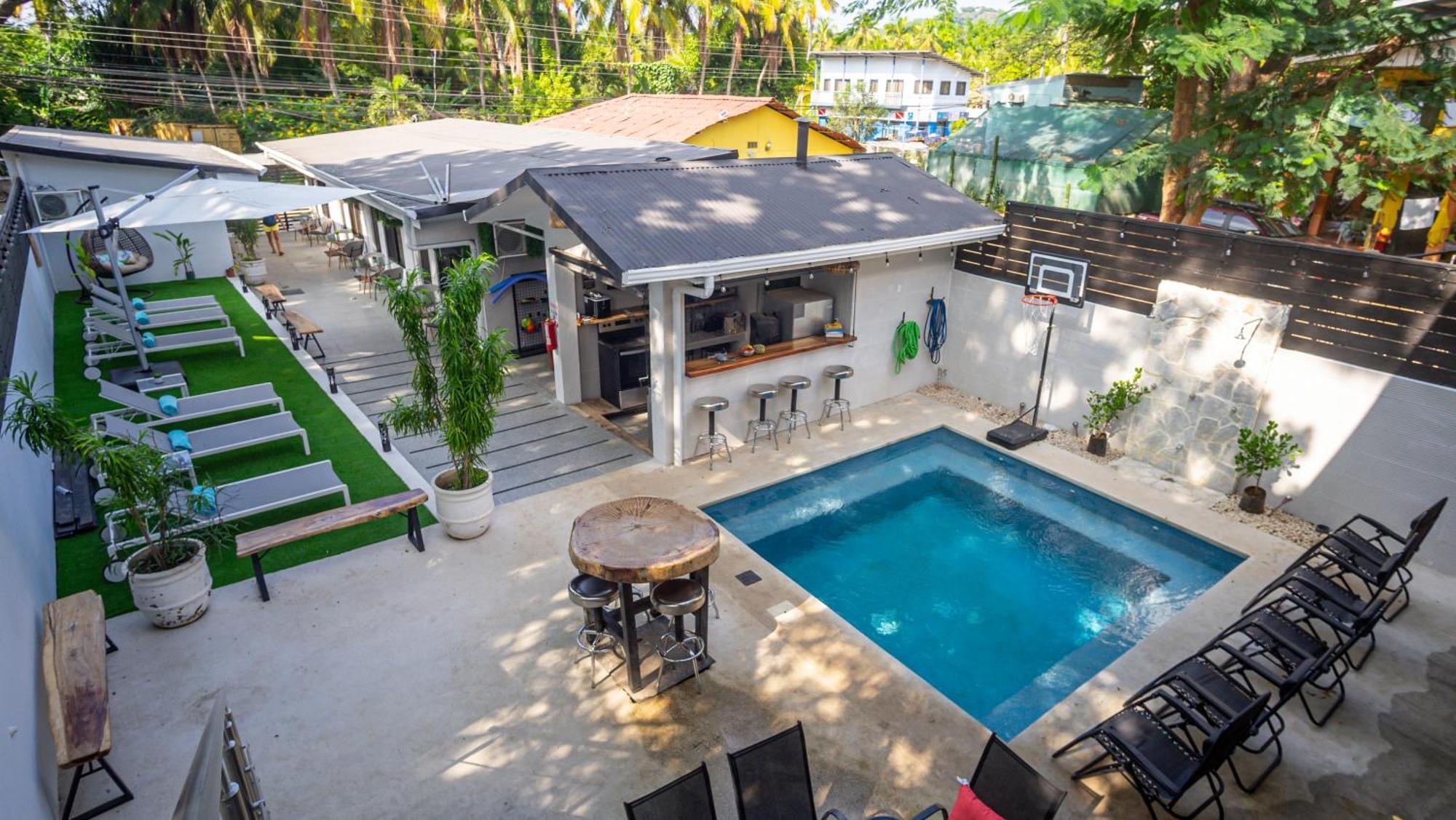 Anika Boutique Suites 科克 外观 照片